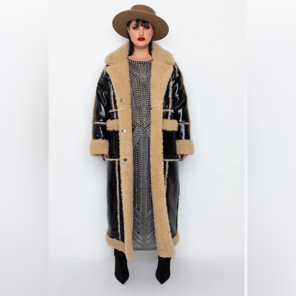 Akira Full-Length Long Patent Trench Coat With Tan Teddy Bear Fur (1X or XL)
